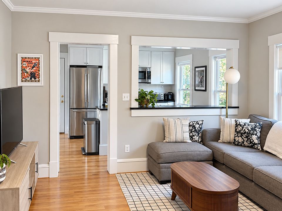living room/dining room