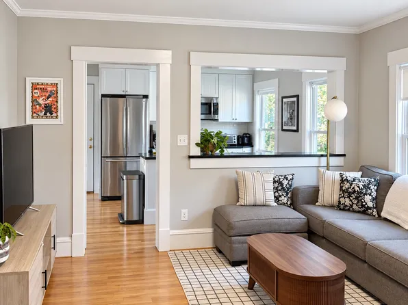 23 Vesper St #2, Portland, ME 04101