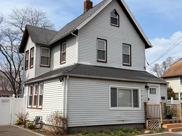 25 Hazel Street, Central Islip, NY 11722