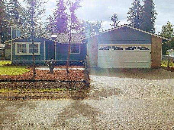 2nd image of 16814 18th Ave E