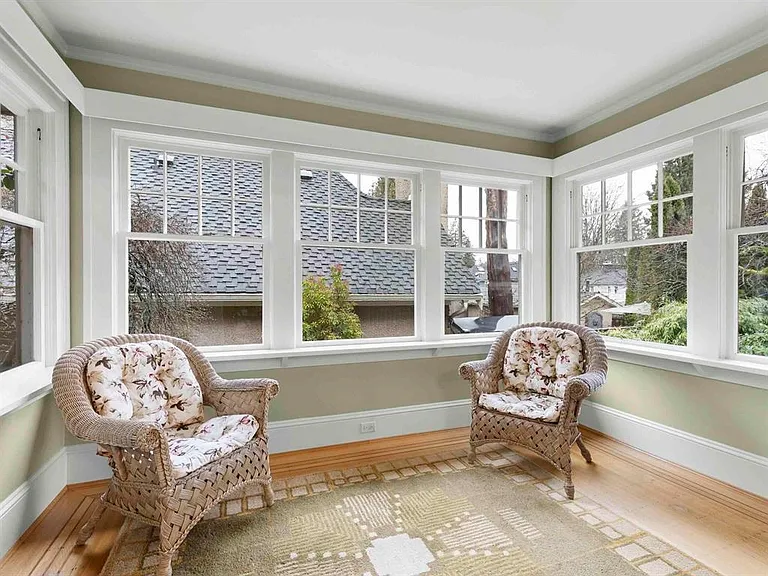 4 Marguerite St — Photo 6