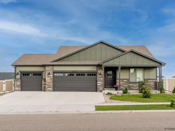 2211 Ledoux Dr, Cheyenne, WY 82007