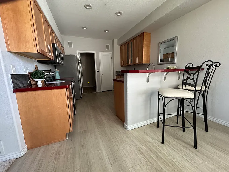 4513 Songglen Cir — Photo 12