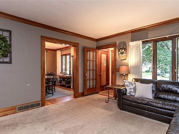 5th image of 238 Thorndyke Rd