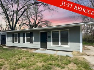 44 E Adams Dr, Cahokia, IL