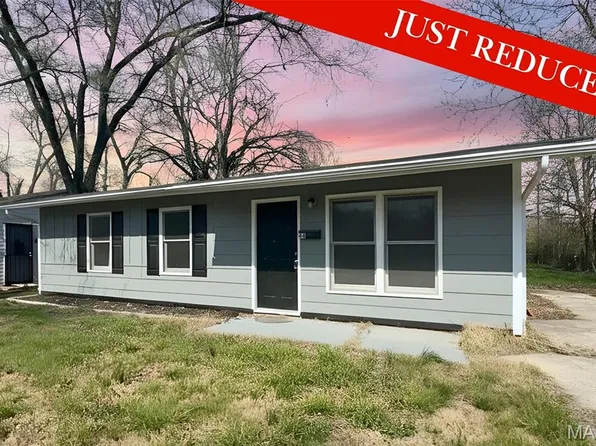 44 E Adams Dr, Cahokia, IL 62206