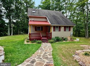 348 Trapper Ridge Ln, Hedgesville, WV 25427