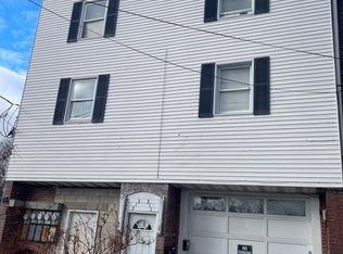 311-313 W Columbus St, Shenandoah, PA 17976