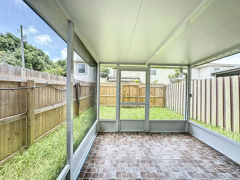 287 Nottingham Pl — Photo 23