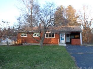 26 Trinity Dr, Enfield, CT 06082