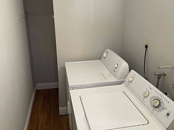 5th image of 1137-1139 Halifax Ave
