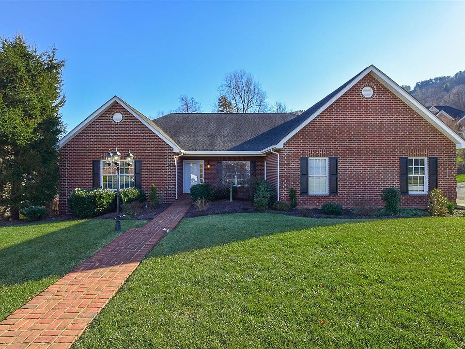 1st image of 5858 Winnbrook Dr