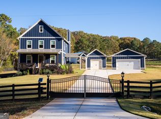 564 Old Airport Rd, Commerce, GA 30529