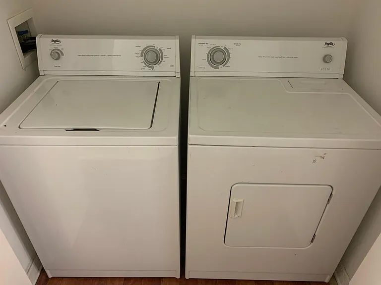 Washer/dryer. (water included with rent)