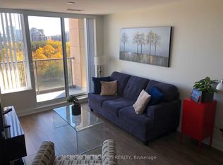 18 Uptown Dr #819, Markham, ON L3R 5M5