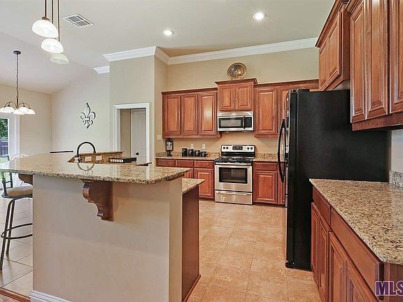 5th image of 5047 Woodstock Way Dr
