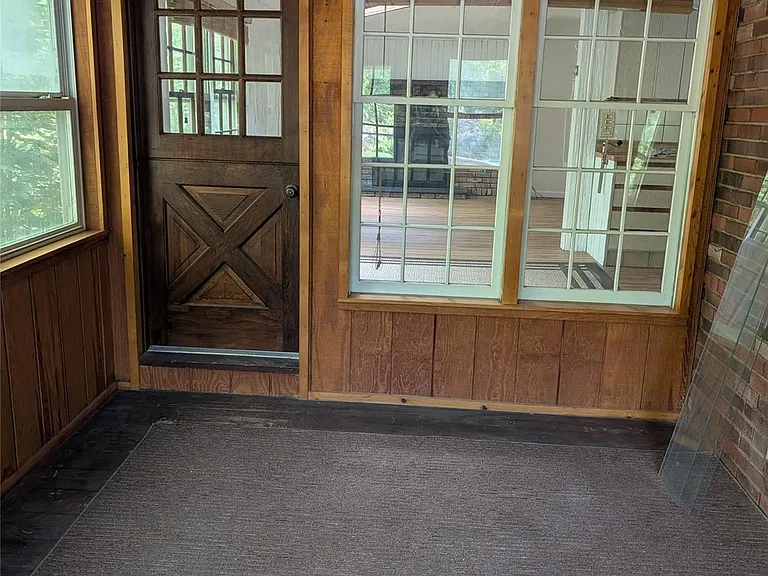 45 Sunken Meadow Rd — Photo 2