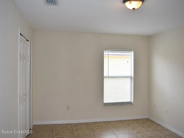 334 Bordeaux Ave NE — Photo 39
