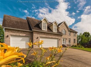 4010 Chelsea Xing, Hurricane, WV 25526