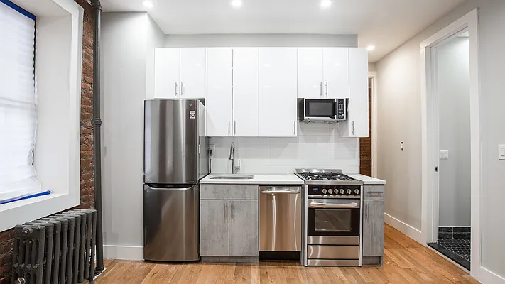 Rented by Nooklyn NYC LLC | media 13