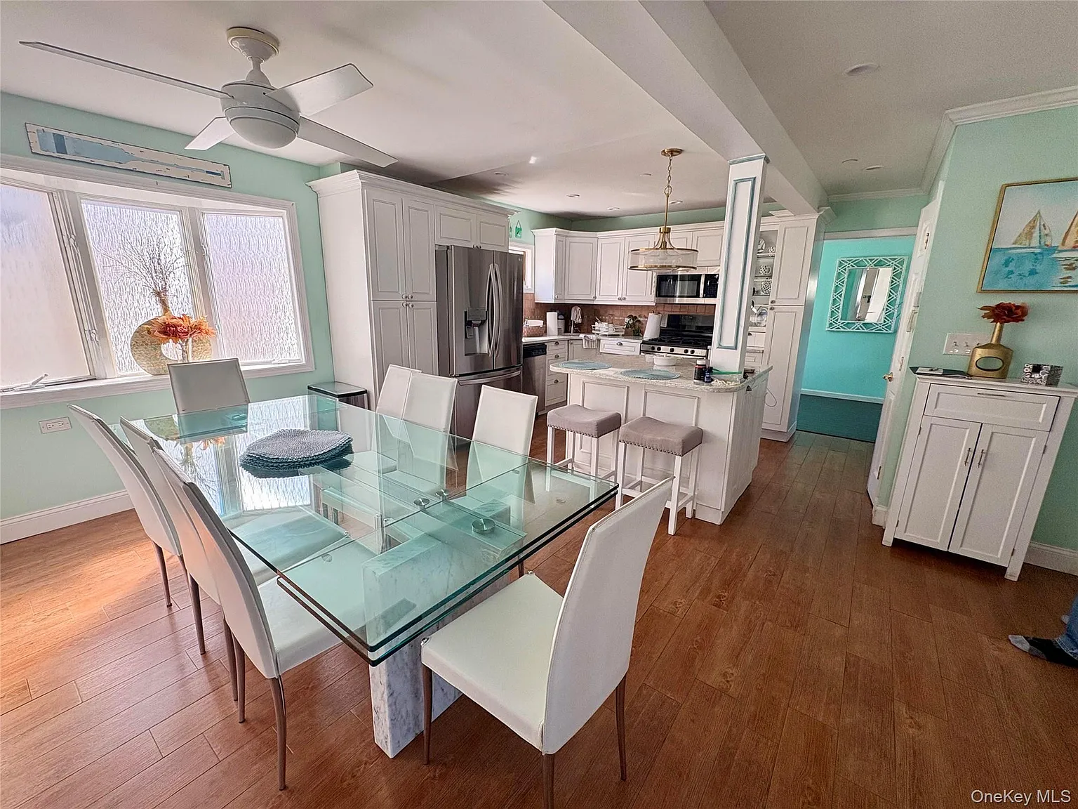 4 bed, 2.5 bath, 1804 sqft, $3,500 — Photo 3