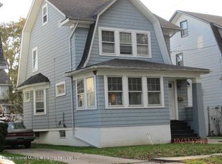 12 E Raleigh Ave, Staten Island, NY 10310