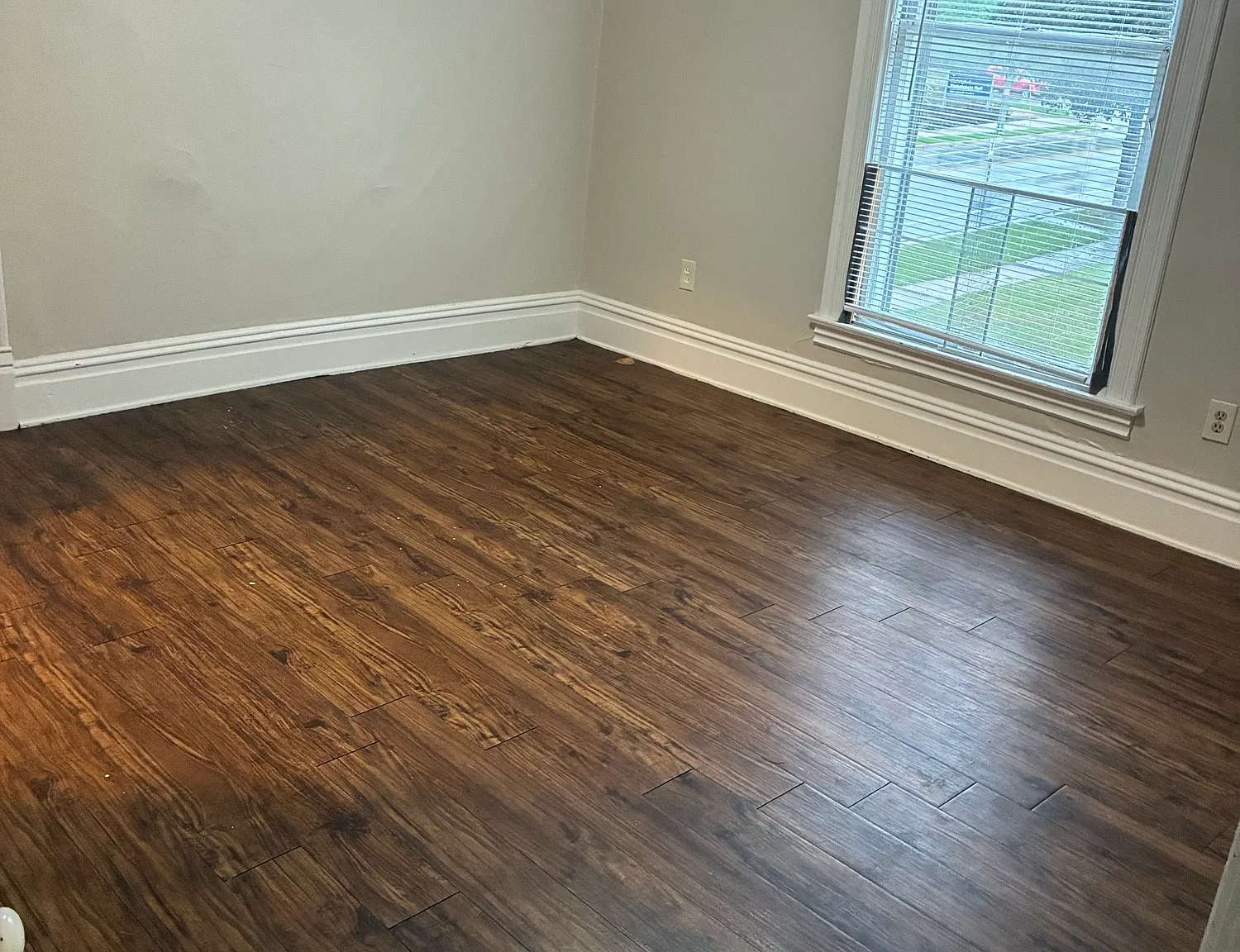 2 bed, 562 sqft, $745 — Photo 3