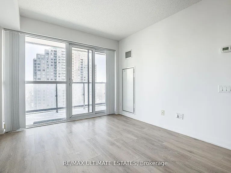 5168 Yonge St #711 — Photo 13