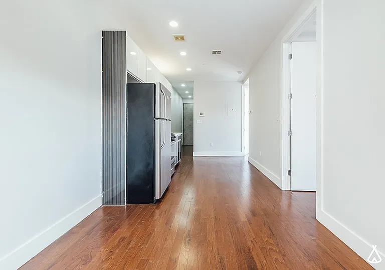 1350 Myrtle Ave #2C — Photo 4