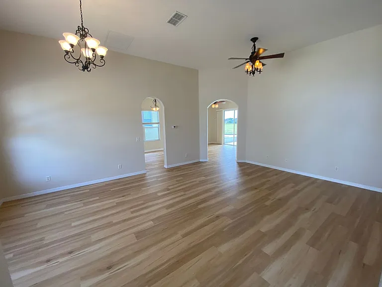 12066 SE 176th Loop — Photo 4
