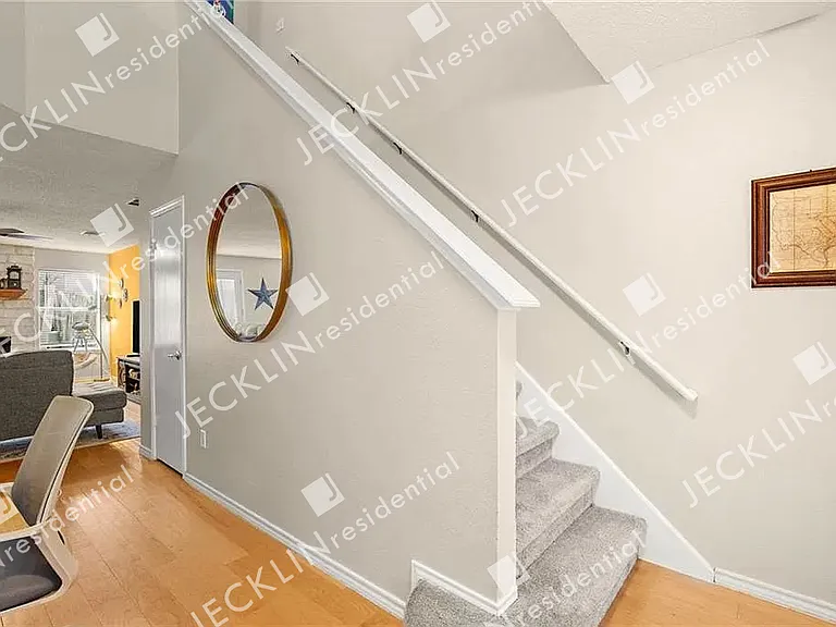 13805 Lothian Dr — Photo 5