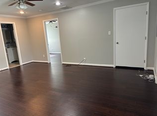 1835 Gilson St, Falls Church, VA 22043