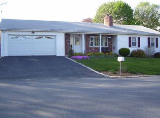 39 Monica Dr, Cumberland, RI 02864