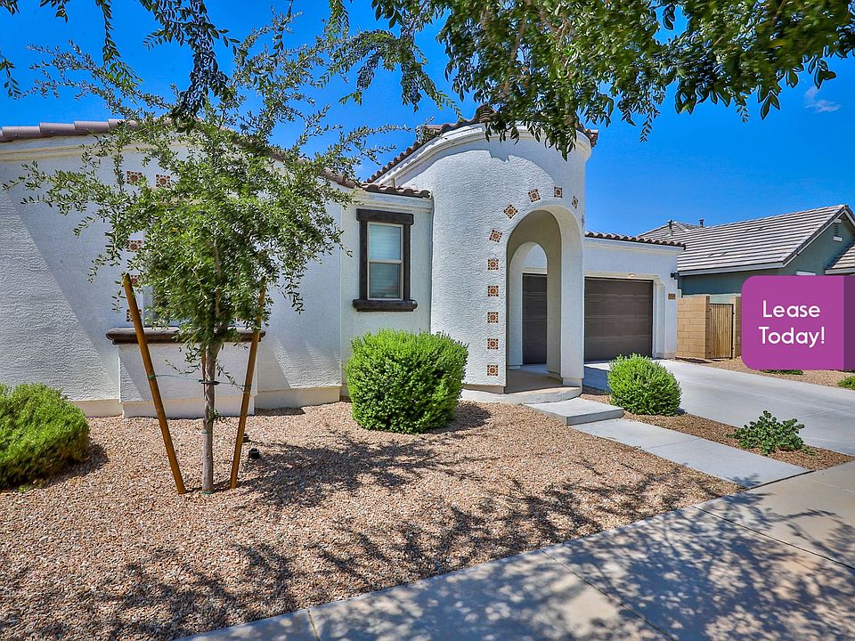 1st image of 22621 E Creosote Dr