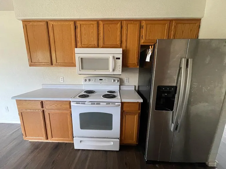 255 W Gloucester Cir — Photo 5