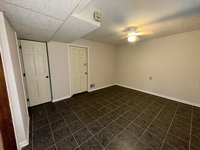690 Terrace Lake Rd — Photo 68