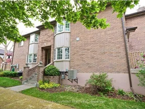 38 Elora Dr #38, Hamilton, ON L9C 7L4
