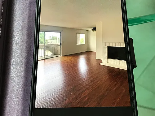 501 E Magnolia Blvd Photo 1