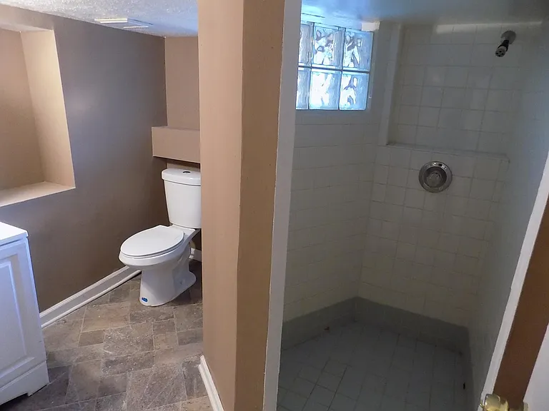 1060 Annapolis Ave — Photo 14