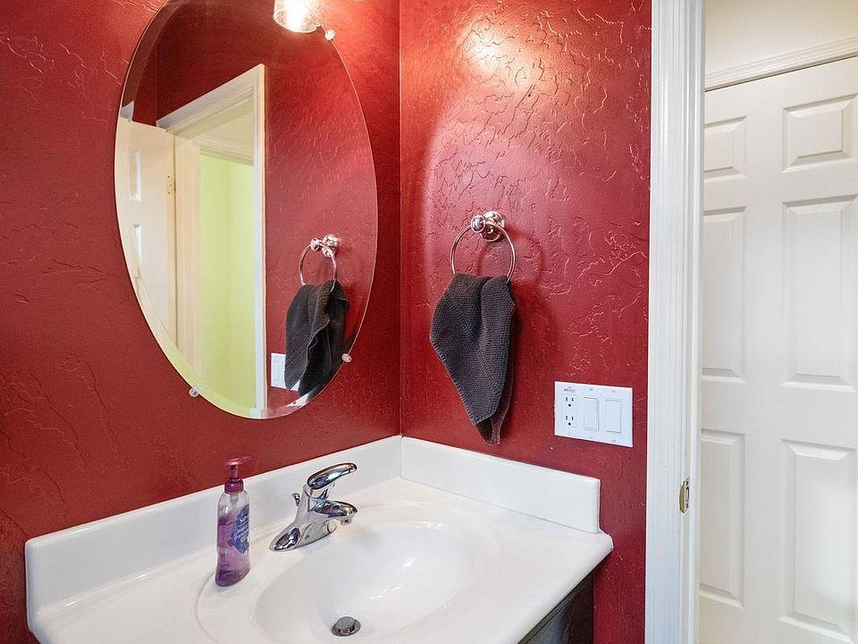 2nd image of 14447 W Indianola Ave
