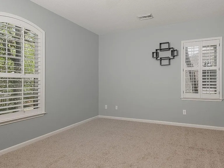 54 S Longsford Cir — Photo 25