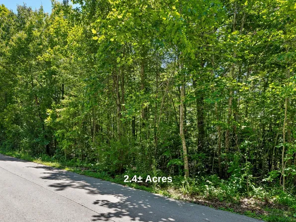 2 Holly St, Signal Mountain, TN 37377