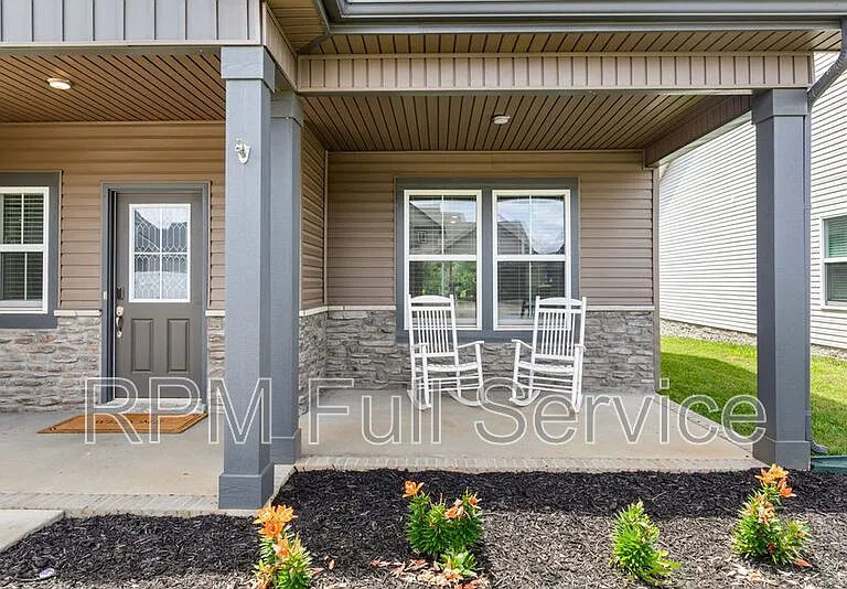 604 Alvin Rd — Photo 43