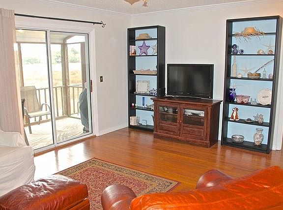 5th image of 208 Pelican Pl #208