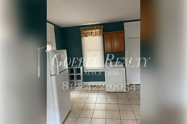 1st image of 705 N 10th Ave