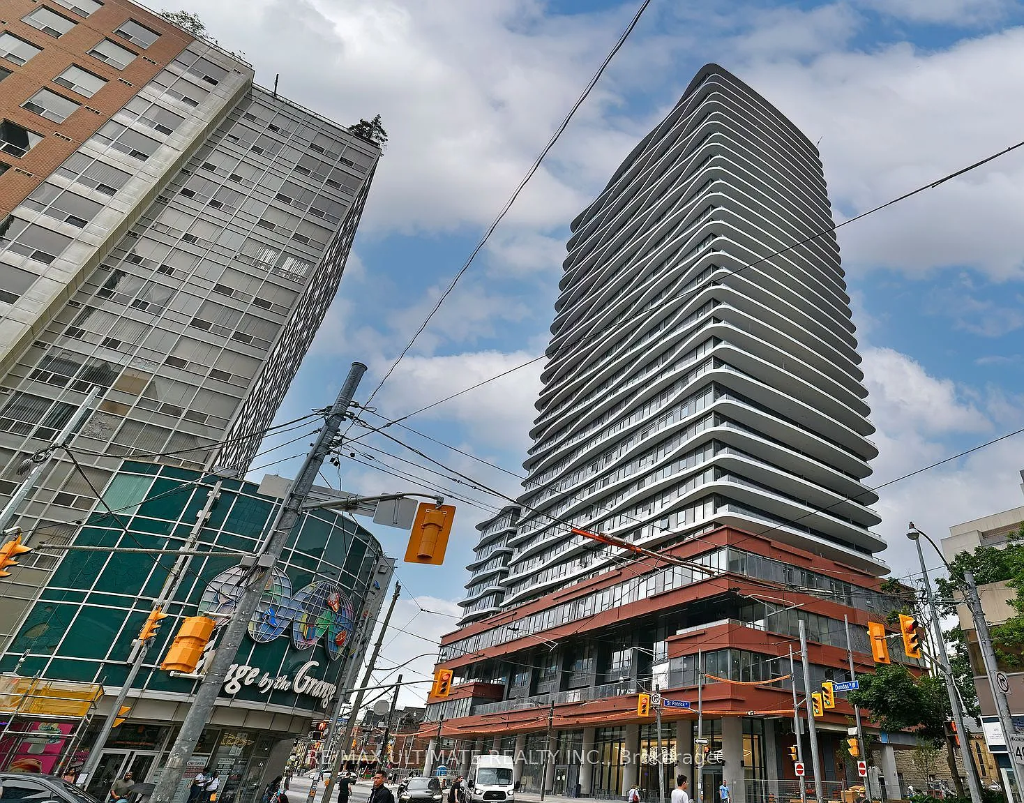 2 bed, $3,200 — Photo 2