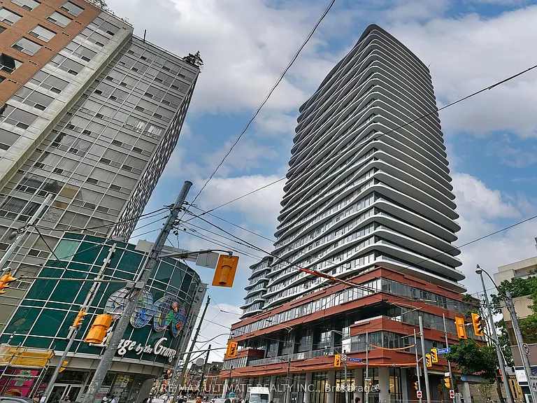 280 Dundas St W #1011 — Photo 2