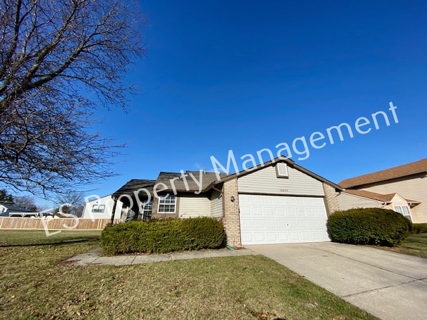 10044 Lone Wolf Dr, Indianapolis, IN 46235 Zillow