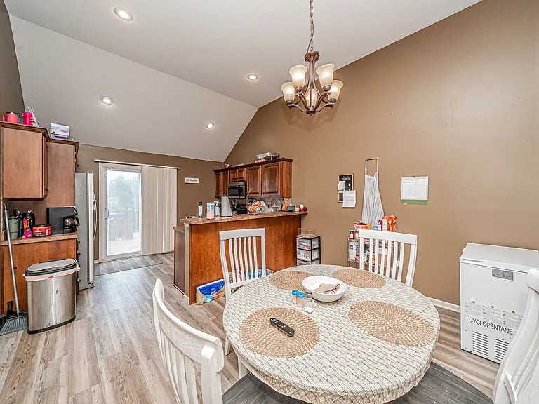 2608 Brooke Bnd — Photo 32