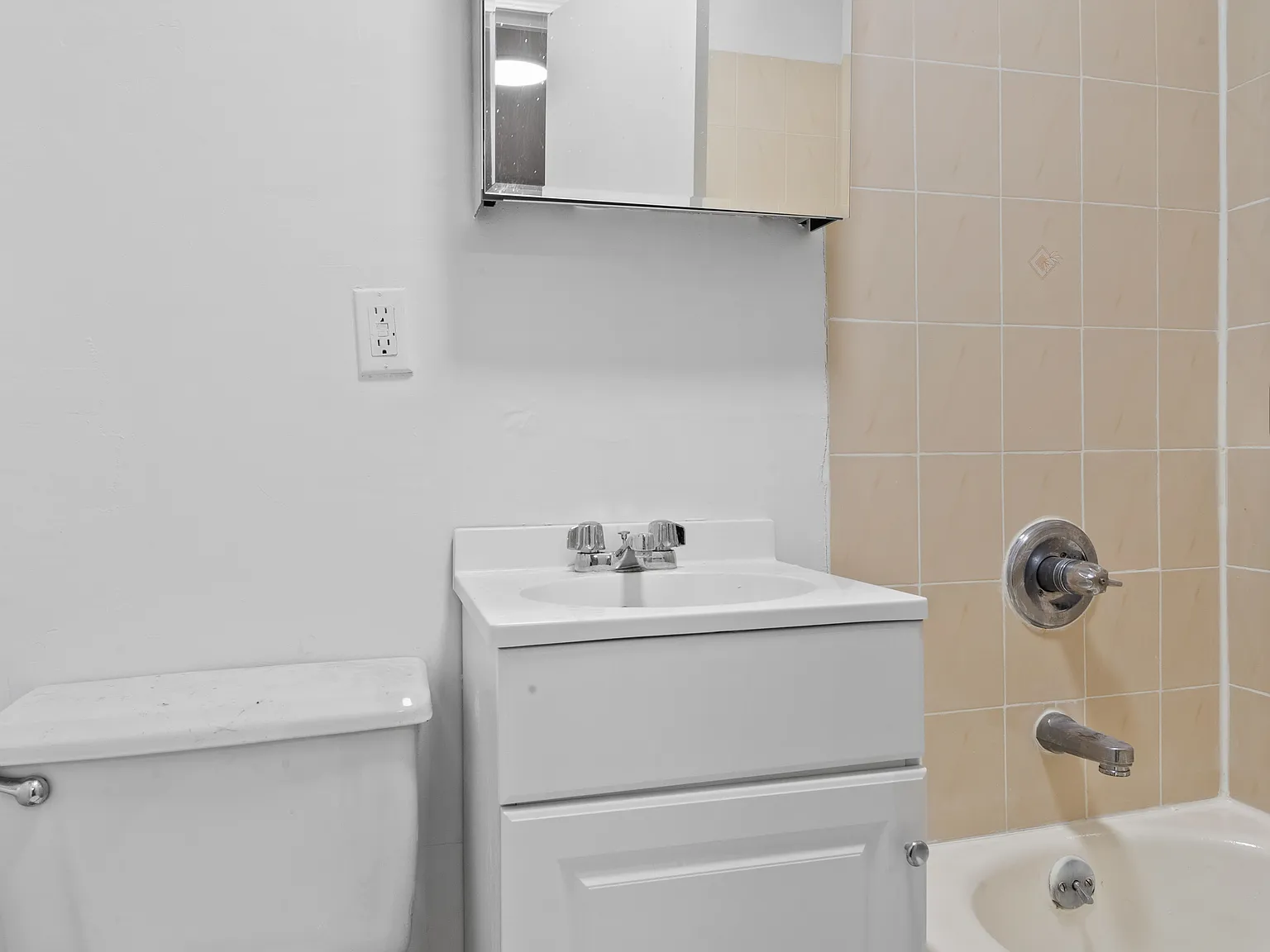 239 West 63rd Street — Photo 2